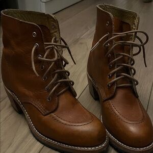 Women’s Red Wing tan boots